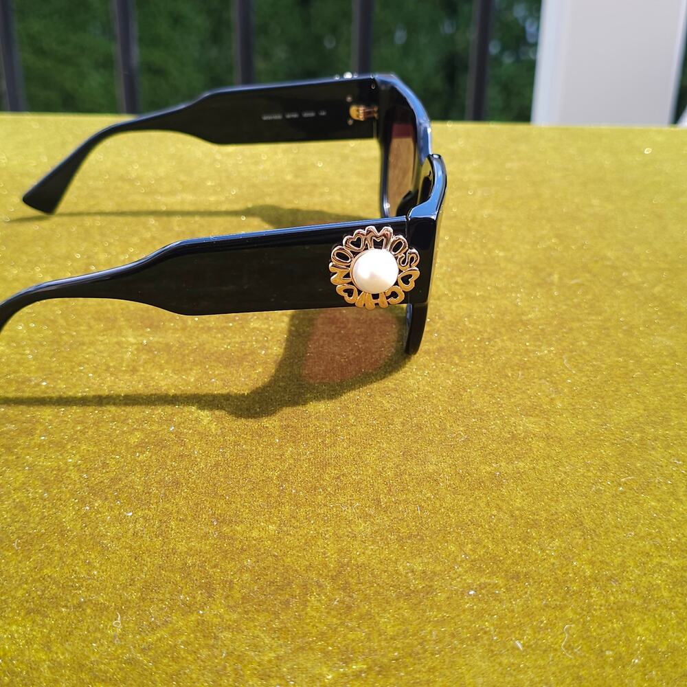 Moschino MOS153/S Black Pearl Medallion Square Sunglasses NEW - Picture 4 of 9
